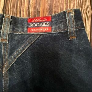 Rocky Mountain Vintage Cowgirl Jeans Still starched Dark color Great shape 28/7